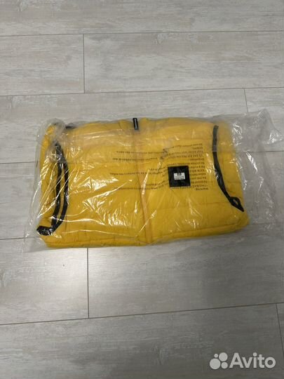 Жилетка weekend offender новая