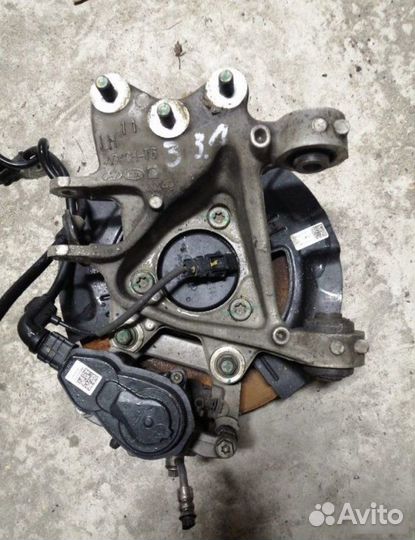 Кулак задний левый Kia Sportage 5