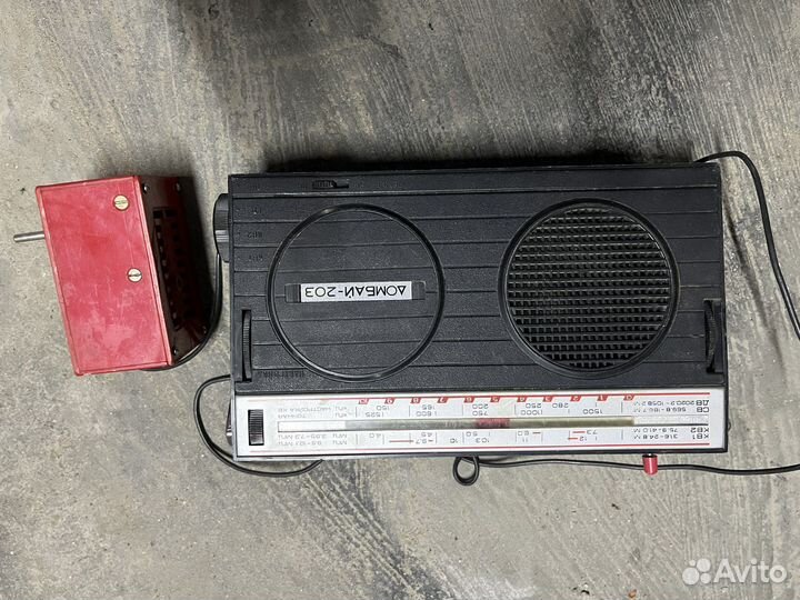 Магнитофон -радиоприемник домбай-203,чайка м