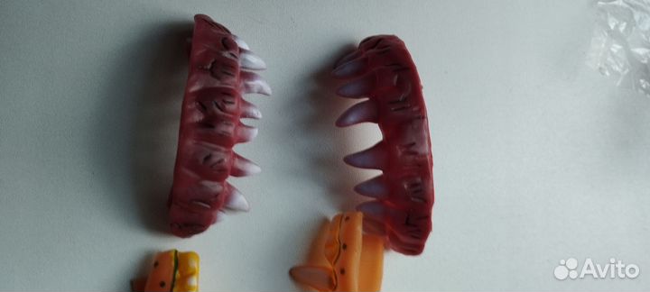 Зубы монстра(Хэллоуин)