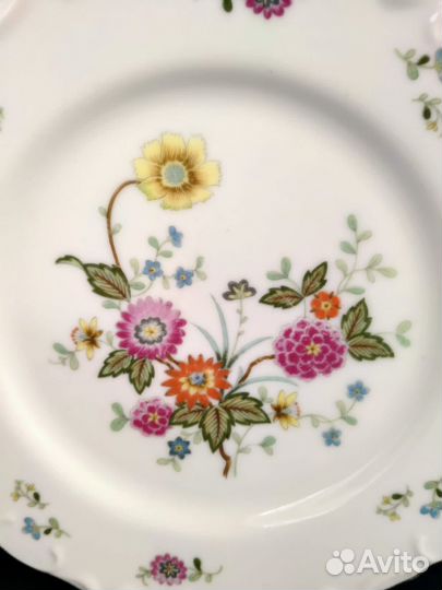 Фарфоровая тарелка Цветы Япония