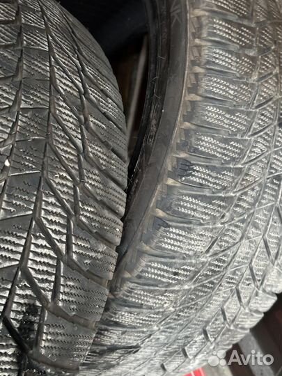 Triangle IceLink Trin PS01 235/40 R18