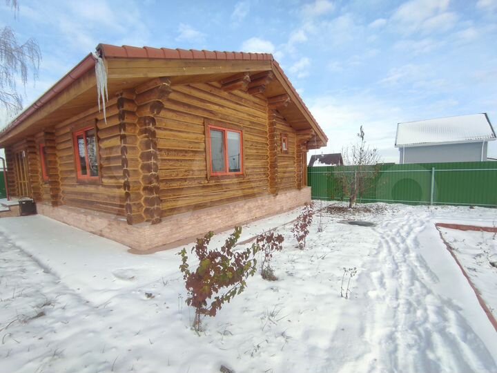 Дом 92 м² на участке 8,5 сот.