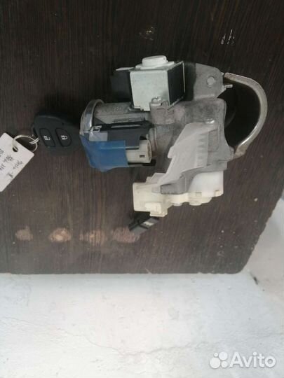 Замок зажигания wish