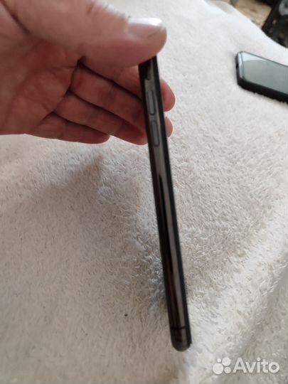 iPhone Xs, 64 ГБ