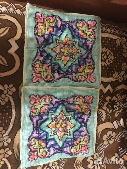 Вышитые подушки