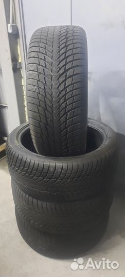 Nokian Tyres WR Snowproof P 245/40 R20 99W