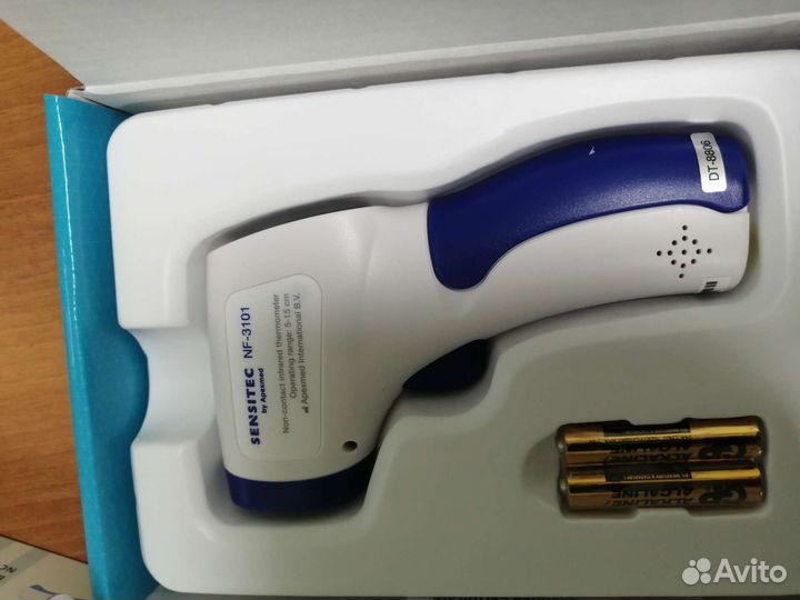 Бесконтактный инфракрасный термометр