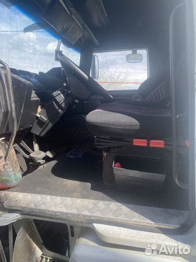 На разбор Volvo f 12