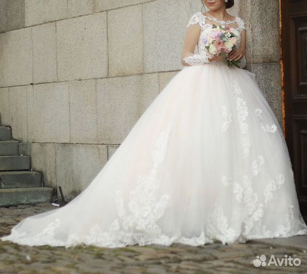 Платье свадебное
