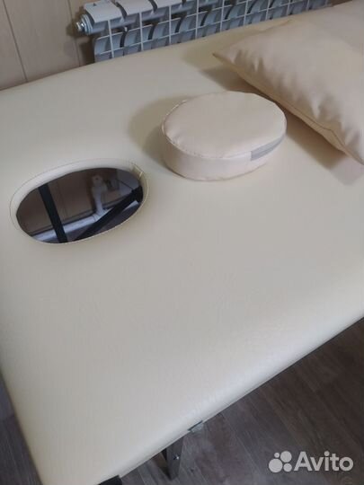 Массажная кушетка