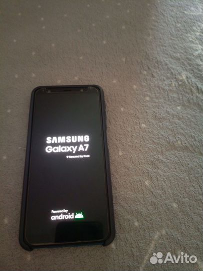 Телефон Samsung a7 2018