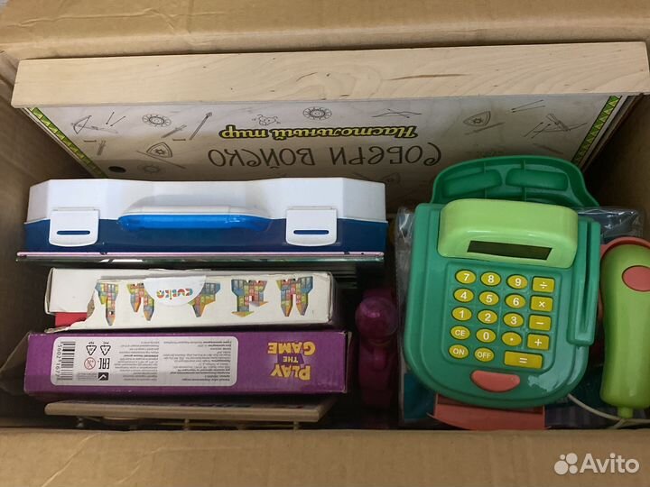 Коробка развивающих игрушек