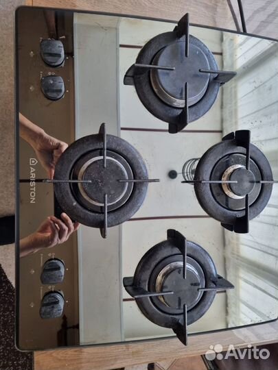 Газовая варочная панель Hotpoint-Ariston