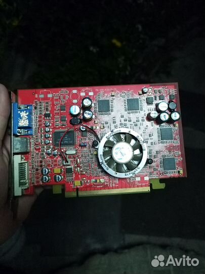 Видеокарта Radeon x600xt 128mb