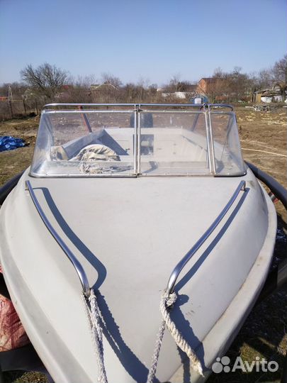 Катер лодка моторная Байда Касатка Yamaha 200