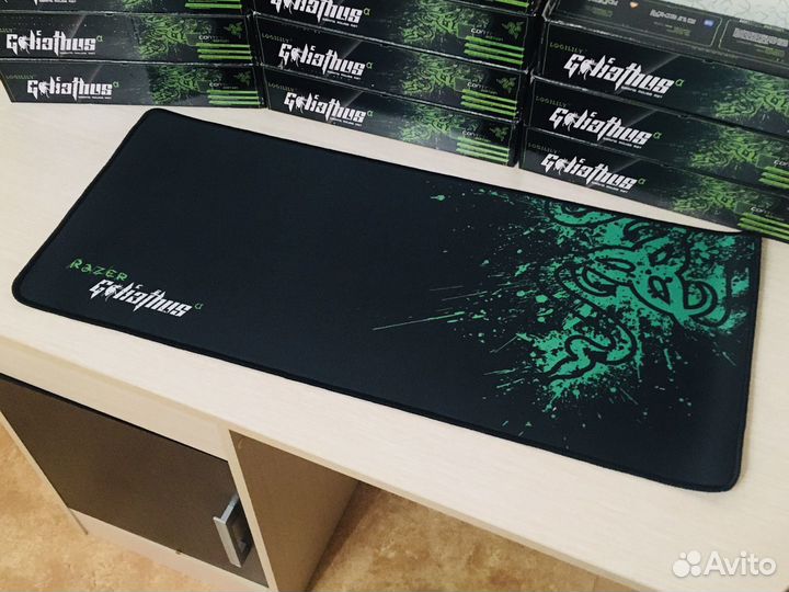 Игровой коврик для мыши Razer 70х30, новый