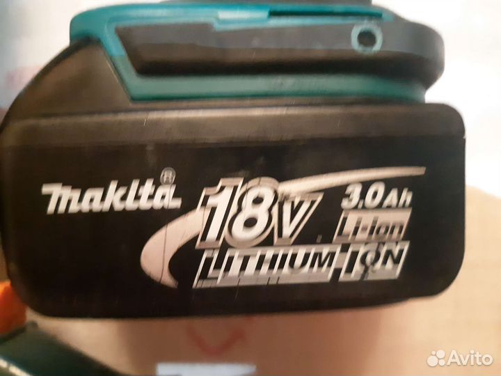 2 шуруповерта. Макита и Деволт