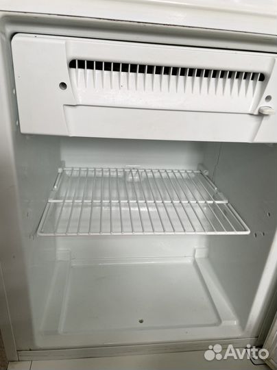 Холодильник indesit