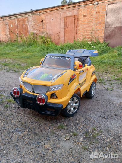 Детский электромобиль