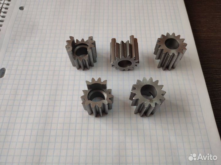 Шестерня двигателя передвижения 2т-5т (148899)