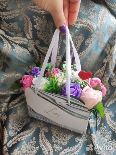 Сумочка из мыльных роз