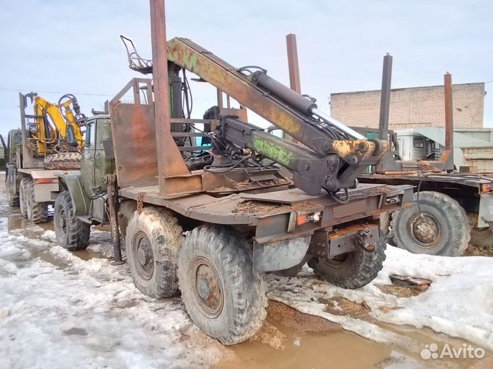 Урал 4320 с КМУ, 1990