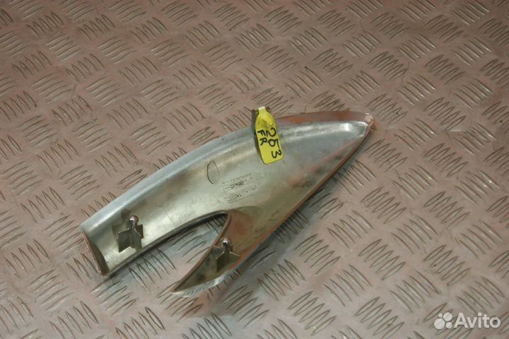 Пластик боковой Suzuki Bandit 250V-2