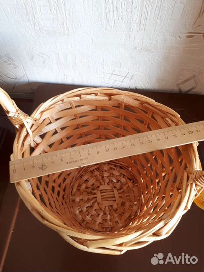 Корзина плетеная