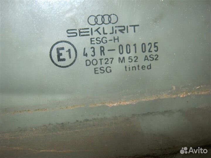 Стекло двери передней левой Audi 100/200 44