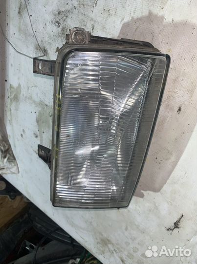 Фара правая vw Transporter T4