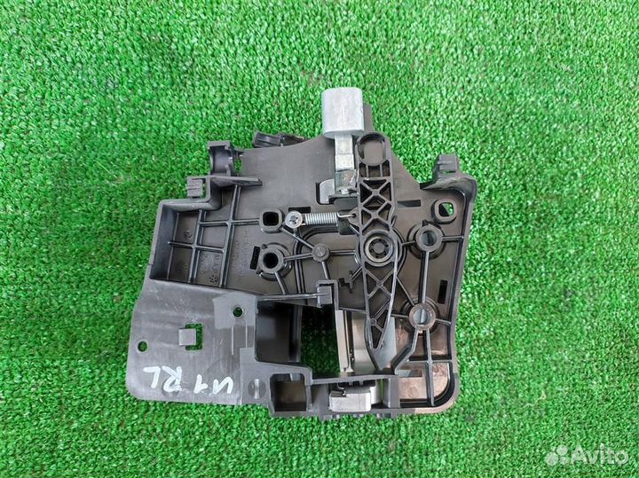 Ручка двери внутренняя левая Peugeot Partner B9 2