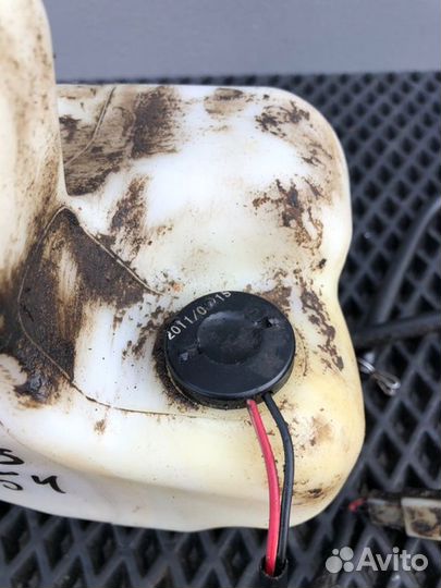 Масляный бачок Suzuki Lets 1/2