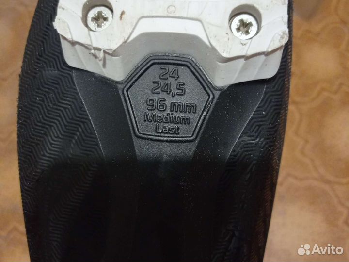 Горнолыжные женские ботинки atomic hawx prime 95 x