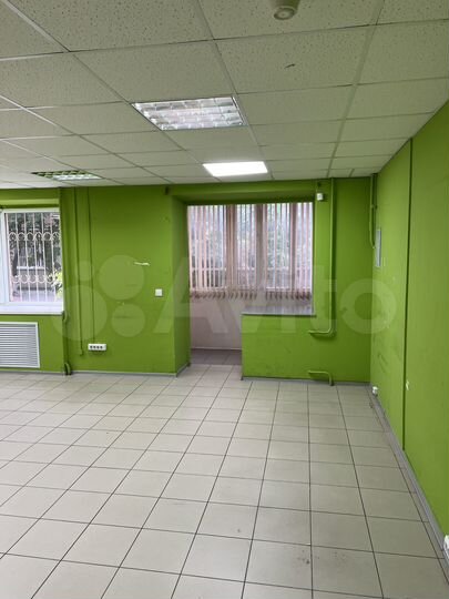 Офис, торговое помещение 164.8 м²