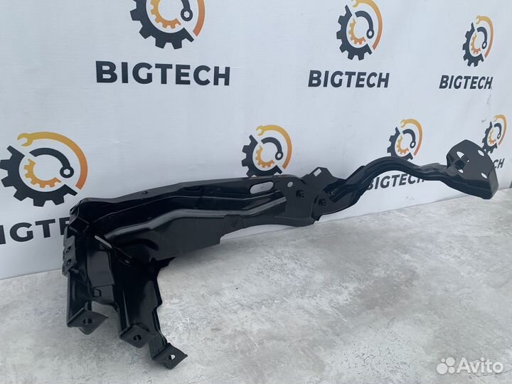 Рамка фары левая Mercedes A2216200191