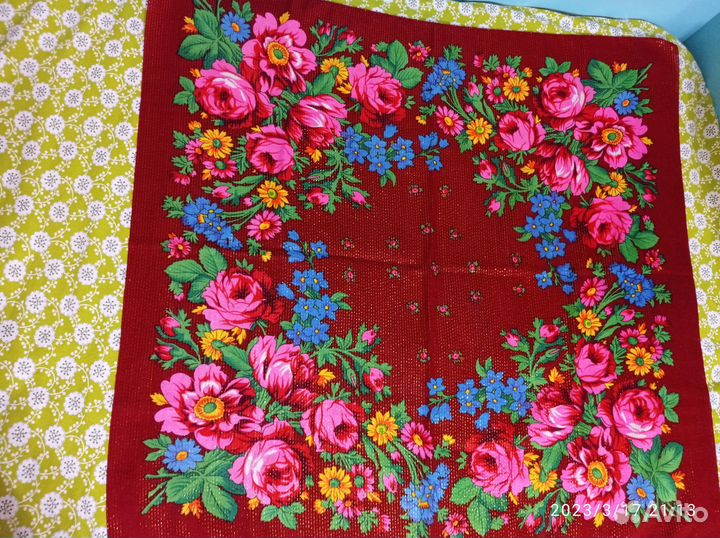 Платок новый