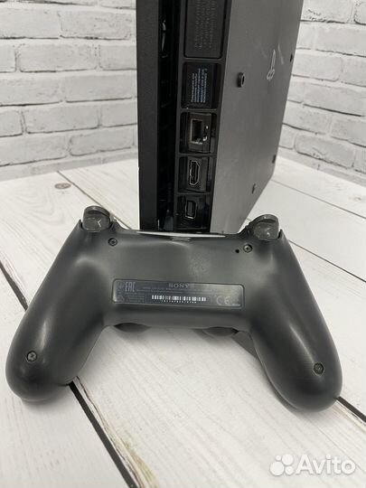 Приставка PS4 Slim 1Тб 2 ревизия