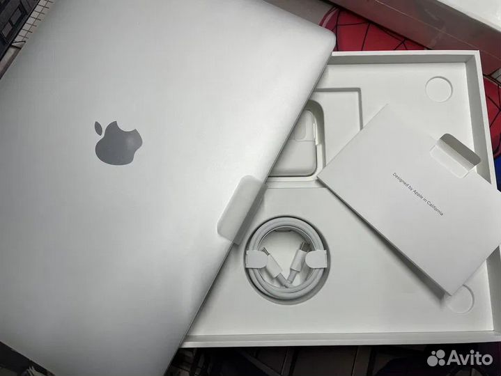 MacBook AIR 13” 2020 Apple M1 / 1TB SSD / 16Gb