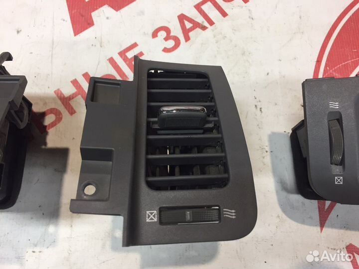 Дефлектор в торпеду Nissan X-Trail (T31)