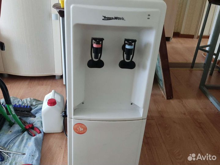 Кулер для воды напольный бу