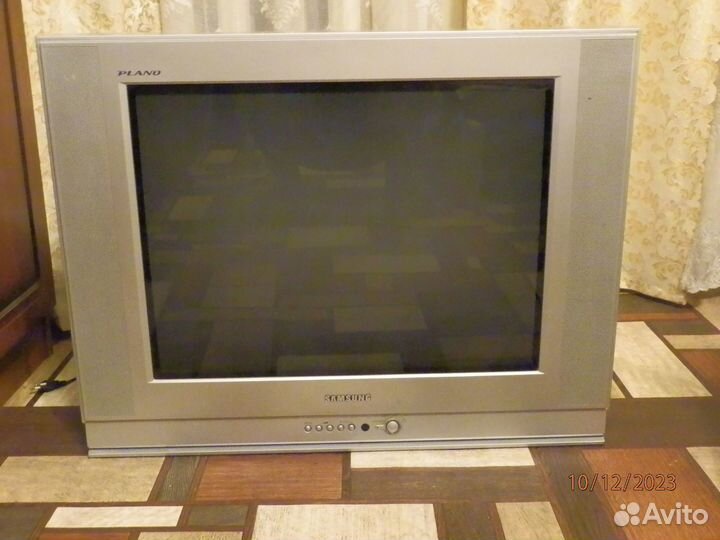 Телевизор samsung