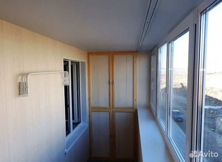 Балкон с остеклением