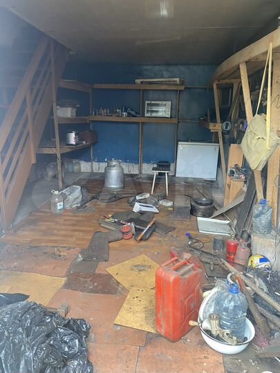 Гараж, > 30 м²