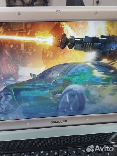 Отличный ноутбук Samsung для всех задач