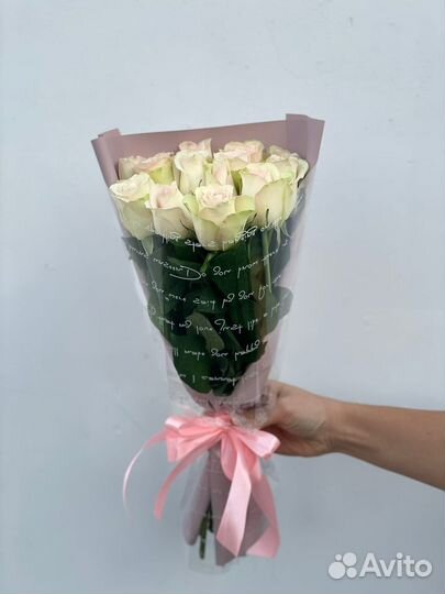 Букет из ярких роз