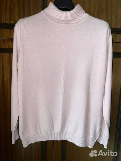 Свитер женский