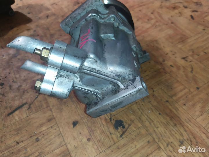 Компрессор кондиционера Nissan 92600CJ70A Y12