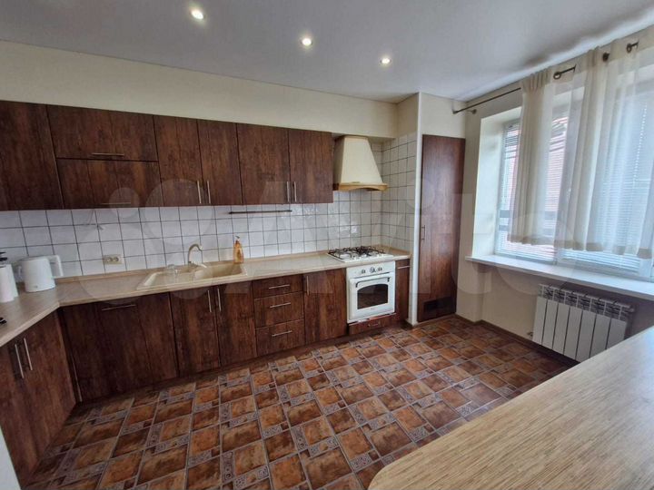 4-к. квартира, 160 м², 7/8 эт.