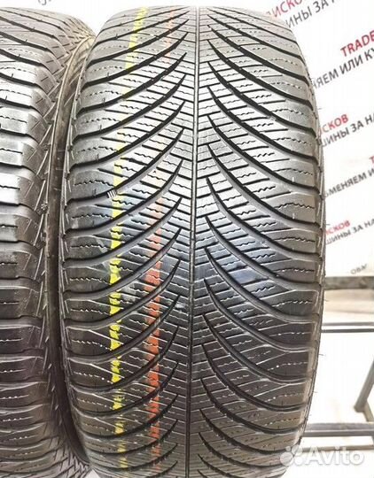 Goodyear Vector 4Seasons 215/55 R17 89L